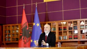 Rama flet për dorëheqjen: Ata që duan kokën time, kënaqen nga dh*na