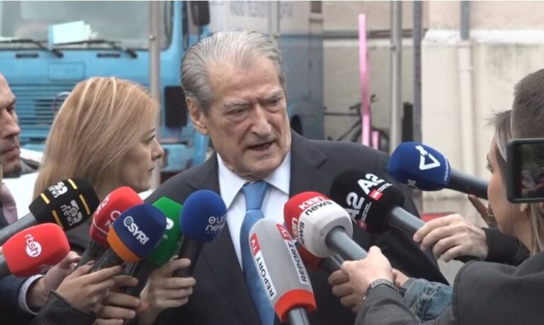 Berisha: Rama, terror deputetëve të vet për votimin e Reformës Territoriale