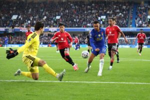 Chelsea fiton pastër ndaj Manchester United, Carrick drejt largimit (VIDEO)