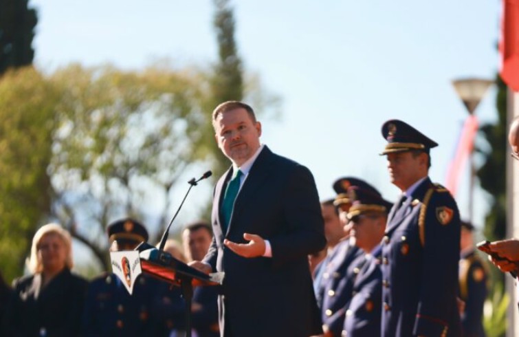 Ministri Demo tek Akademia e Sigurisë  Rritje e konsiderueshme pagash për Policinë e Shtetit