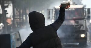 DW: Përse u përshkallëzuan protestat e studentëve në Shqipëri?