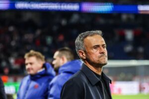Luis Enrique futet në histori, barazon rekordin e Blanc te PSG