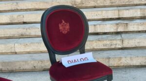 “Dialog”, shfaqen karriget e veçanta te Kryeministria (FOTO)