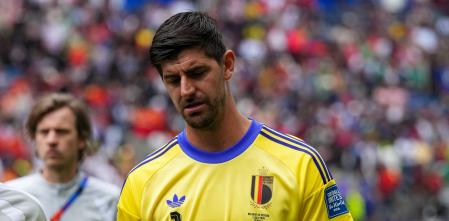 courtois-behet-ceshtje-te-belgjika-me-kane-hequr-nga-grupi-i-whatsapp