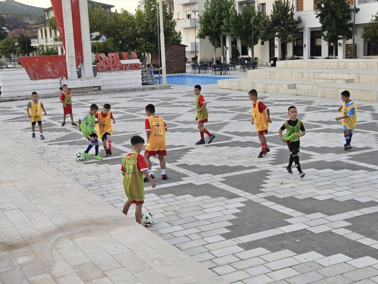 Java Europiane e Sportit/ Futbolli bashkon fëmijët dhe të rinjtë në Memaliaj