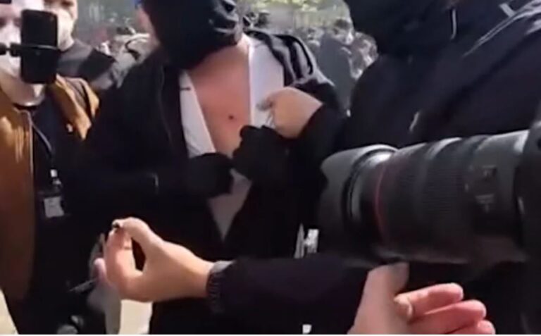 Protestuesit pretendojnë për plumba gome, policia: Janë shpërqëndrues