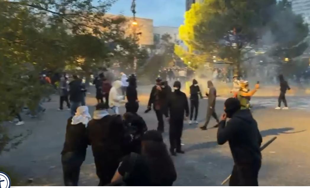 Lëndohet një tjetër protestues gjatë tensioneve, dyshohet me plumb gome