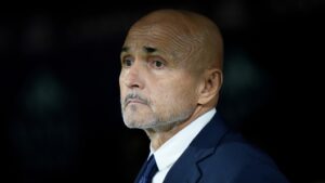 Spalletti meets the team’s senior players and prepares a change of system to get out of the crisis