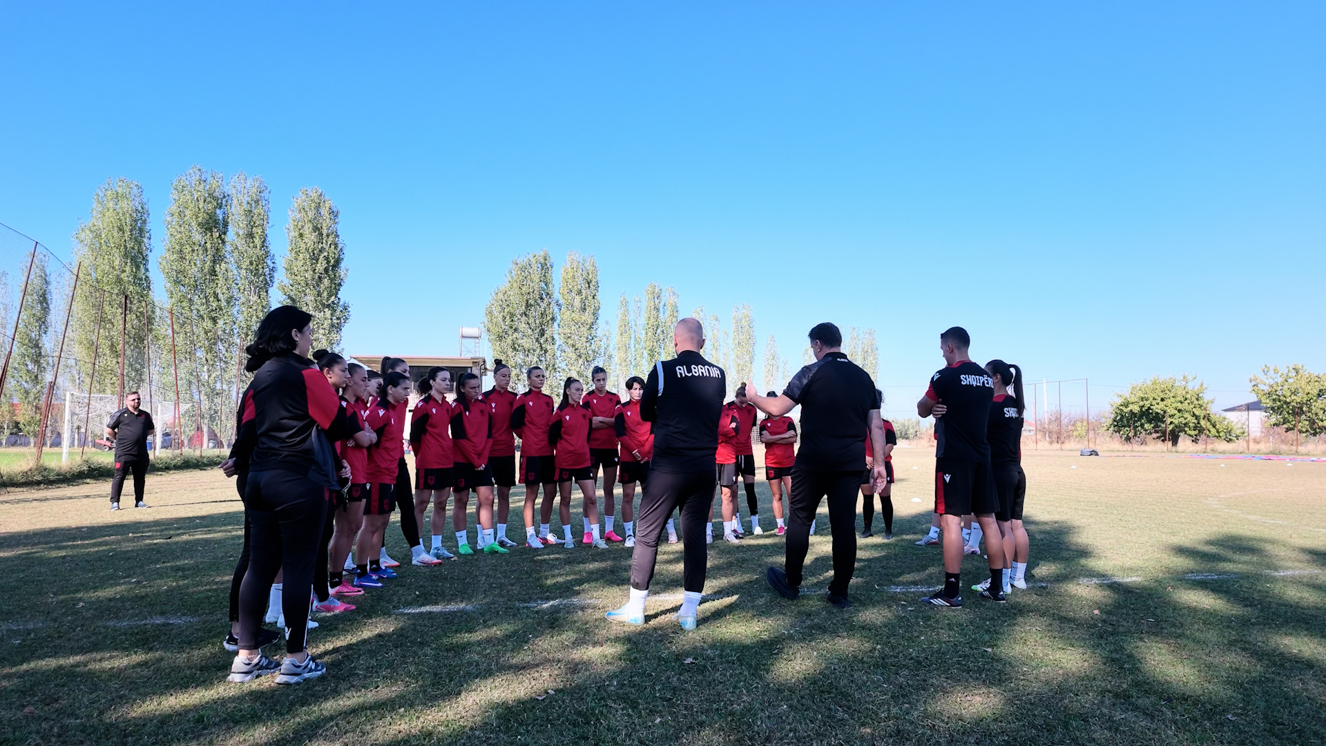 play-off-i-i-boterorit-grima-kemi-besim-te-vajzat-duam-te-bejme-mire-ne-dy-ndeshjet-historike-ndaj-uellsit