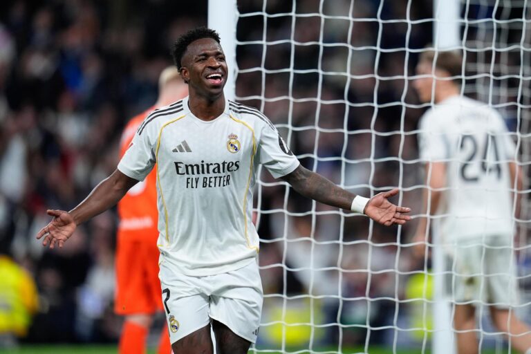 Krizë te Vinicius, tifozët e Real Madridit e vërshëllejnë, Mourinho i del në mbrojtje