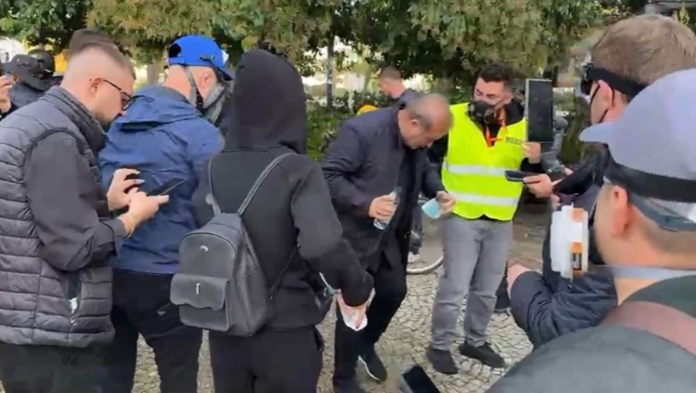 Qendra e Tiranës mbulohet nga gazi lotsjellës, deputeti i PD-së shfaq probleme me sytë